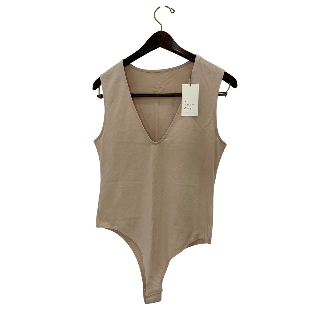 A New Day Bodysuit Women Medium Beige New Sleeveless V-Neck Snap Closure
